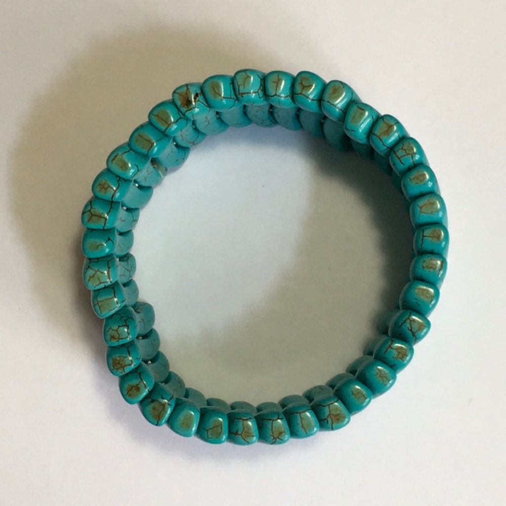 Turquoise Wave Stone Stretch Bracelet. NWT - Picture 3 of 4